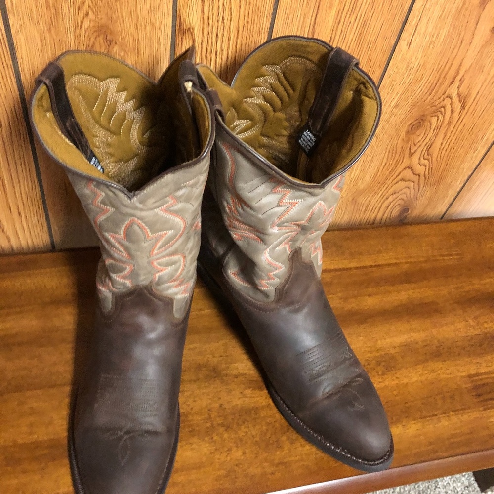 Dark Brown Laredo Birchwood round toe boots #68459